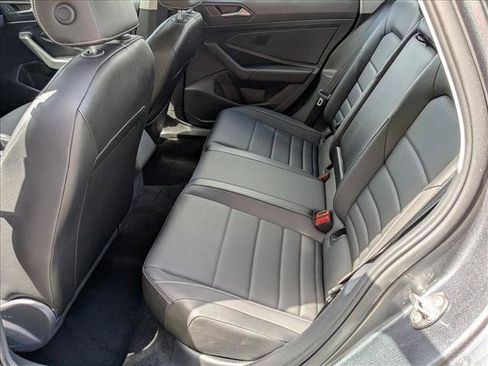 Used 2022 Volkswagen Jetta SE FWD image 17