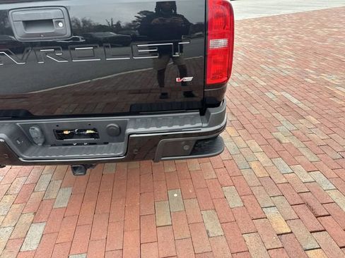 Used 2021 Chevrolet Colorado Z71 image 12
