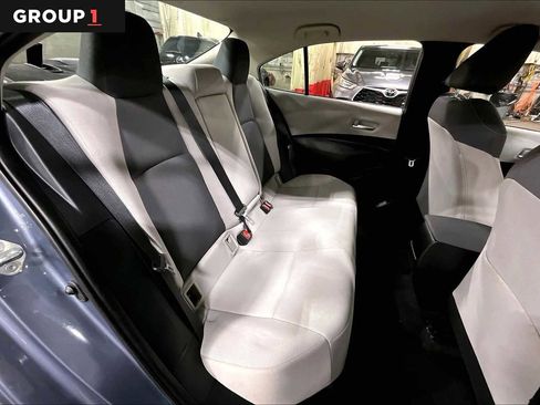 Used 2021 Toyota Corolla LE FWD image 19
