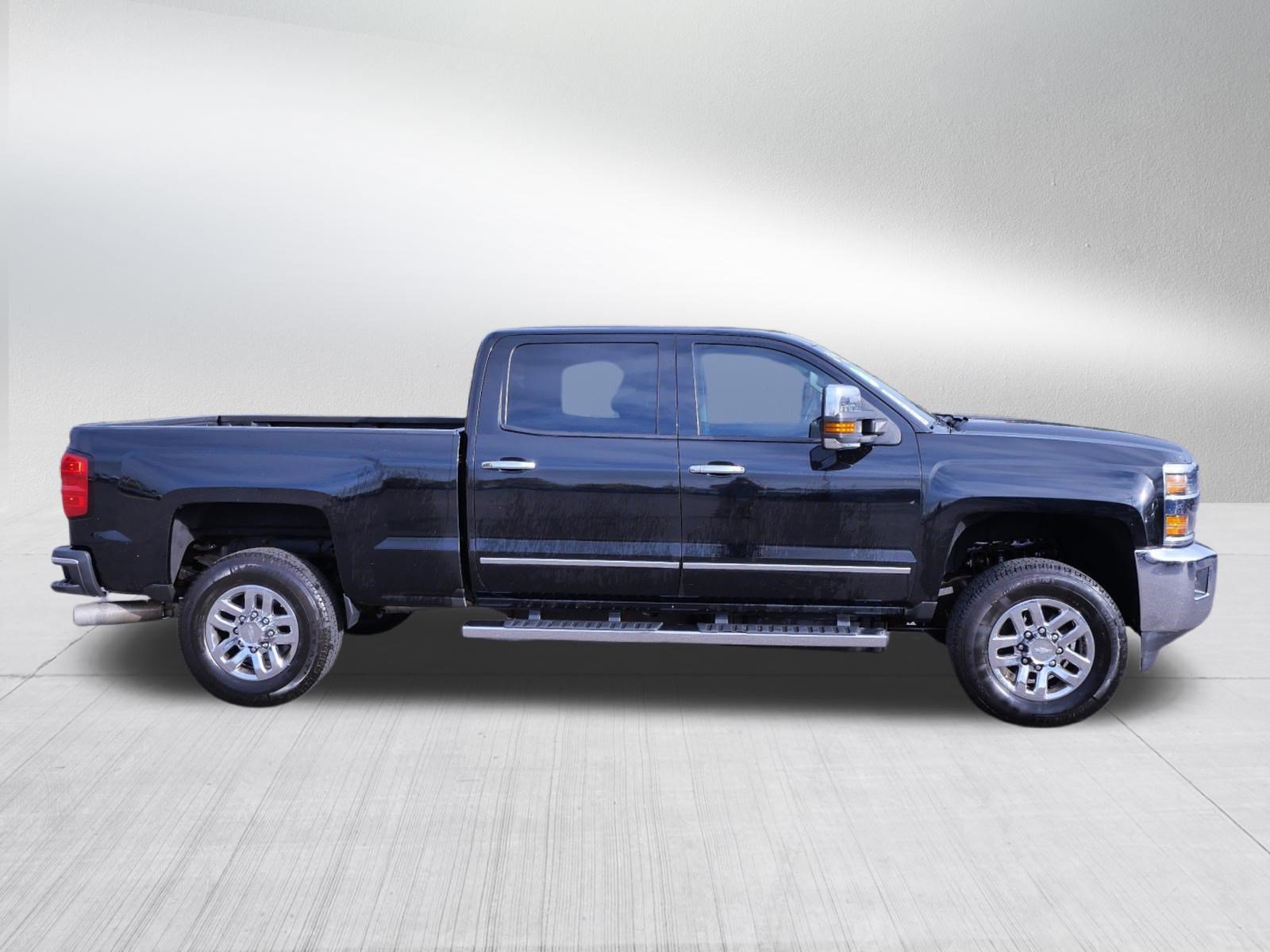 Used 2016 Chevrolet Silverado 3500 LTZ w/ Duramax Plus Package AWD/4WD image 8
