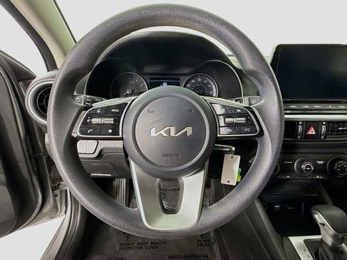 Used 2023 Kia Forte LXS FWD image 11