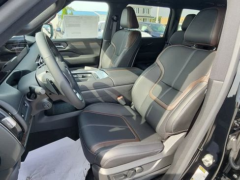 New 2026 Nissan Armada SL w/ Captain's Chari Seat Package image 12