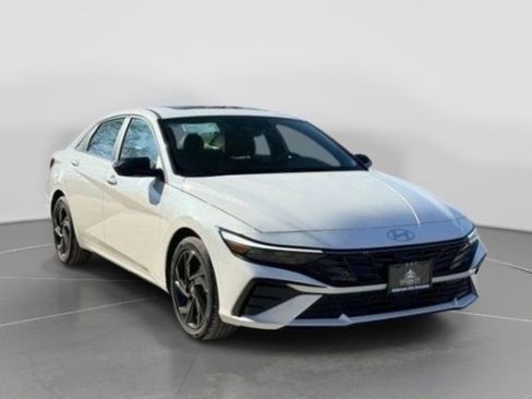 New 2026 Hyundai Elantra SEL Sport Premium FWD image 7