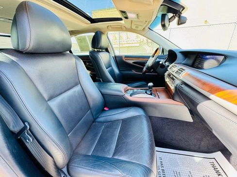 Used 2017 Lexus LS 460 image 17