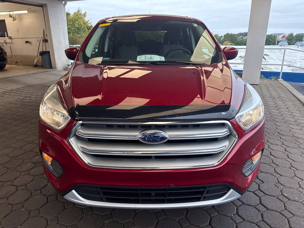 Used 2017 Ford Escape SE AWD/4WD image 2