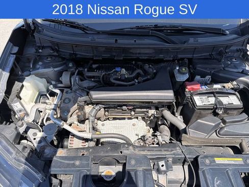 Used 2018 Nissan Rogue SV AWD/4WD image 18