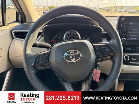 Used 2022 Toyota Corolla Cross L image 15
