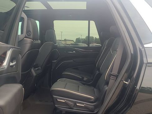Used 2024 Cadillac Escalade Premium Luxury w/ LPO, Floor Liner Package AWD/4WD image 25