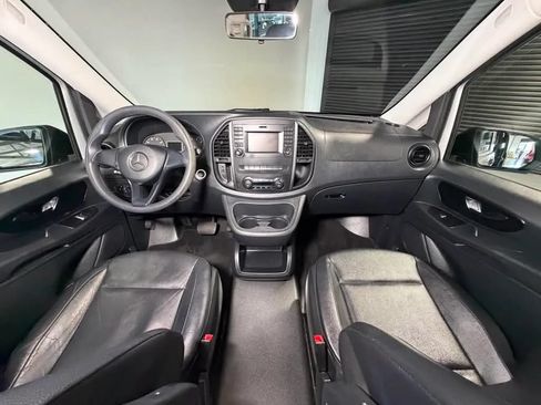 Used 2017 Mercedes-Benz Metris Passenger w/ Driver Efficiency Package image 16