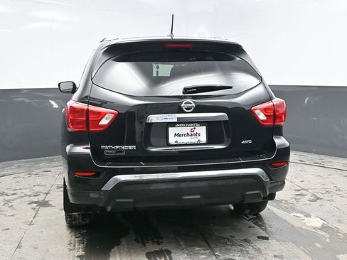 Used 2018 Nissan Pathfinder S image 5
