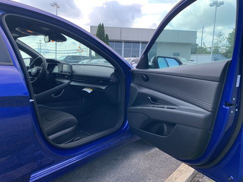 New 2025 Hyundai Elantra Sport image 28