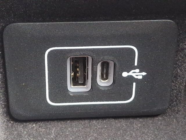 Certified 2025 Maserati Grecale Modena AWD/4WD image 47