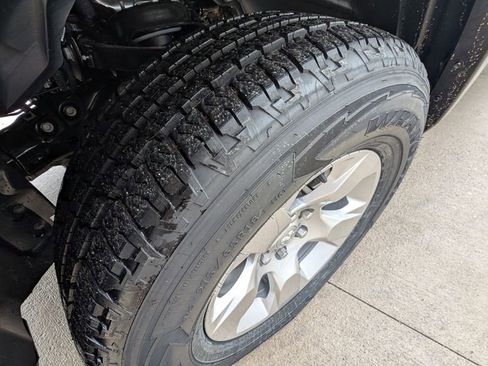 New 2026 RAM 1500 4x4 Crew Cab image 40