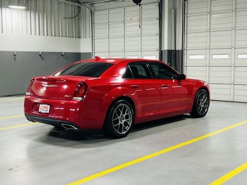 Used 2016 Chrysler 300 S image 18