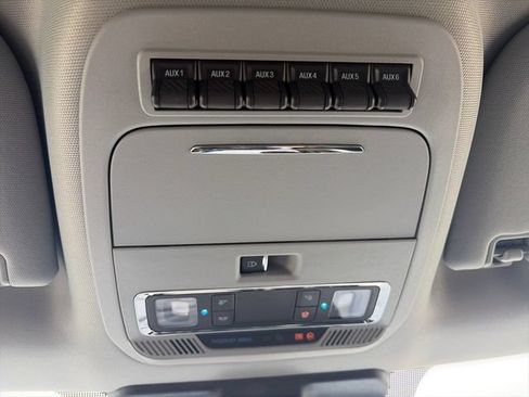 Used 2025 Ford F350 Lariat w/ Lariat Ultimate Package AWD/4WD image 22