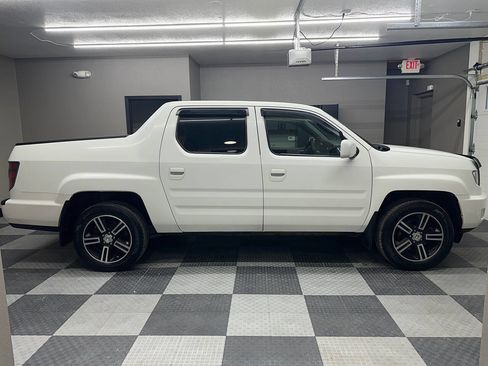 Used 2014 Honda Ridgeline Sport image 9