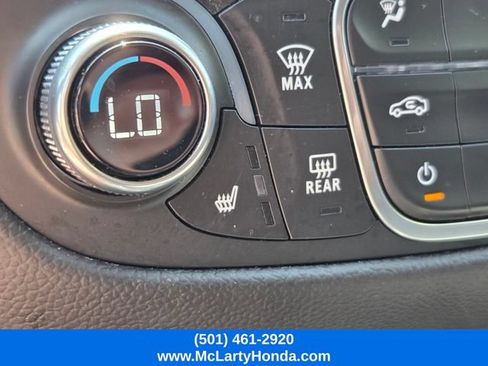Used 2024 Chevrolet Equinox LT FWD image 21