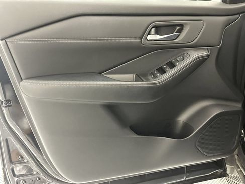 Certified 2024 Nissan Rogue SV w/ SV Premium Package FWD image 29