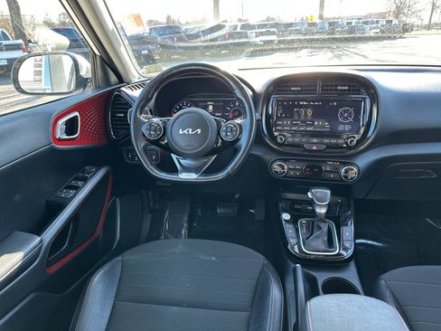 Used 2022 Kia Soul Turbo image 22