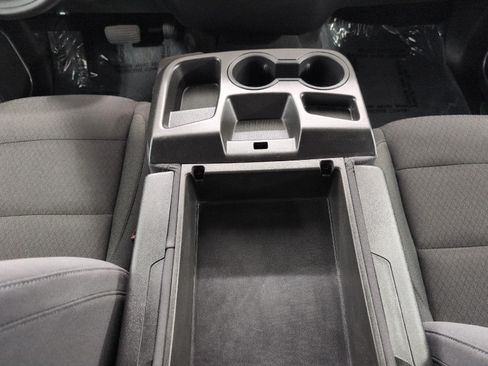 Used 2024 Chevrolet Silverado 1500 LT AWD/4WD image 18
