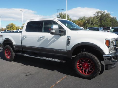 Used 2019 Ford F350 Lariat w/ Lariat Ultimate Package image 3