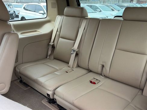 Used 2014 Chevrolet Tahoe LTZ image 19