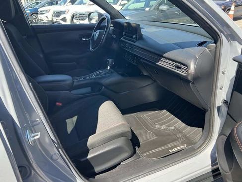 Used 2024 Honda HR-V Sport image 27