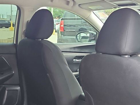 Used 2024 Nissan Sentra SR FWD image 17