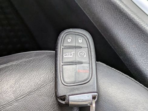 Certified 2018 Jeep Cherokee Trailhawk w/ Comfort/Convenience Group AWD/4WD image 28