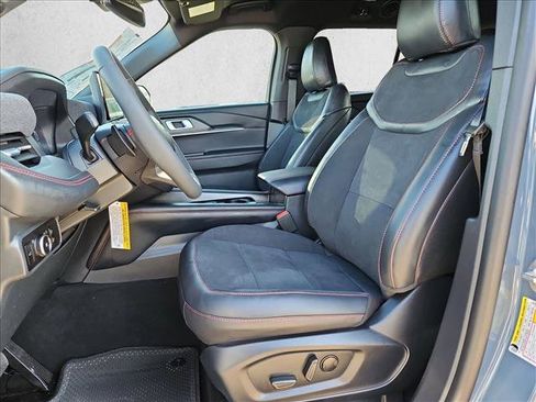 New 2026 Ford Explorer ST image 4