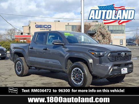 Used 2024 Toyota Tacoma TRD Off-Road image 1