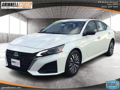 Used 2024 Nissan Altima 2.5 SV