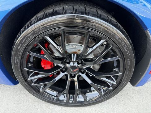 Used 2016 Chevrolet Corvette Z06 Coupe w/ 3LZ w/ 3LZ Preferred Equipment Group RWD image 51