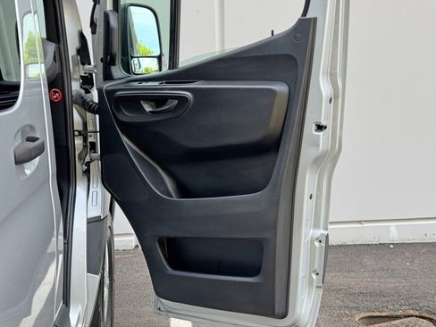 Used 2024 Mercedes-Benz Sprinter 2500 image 52