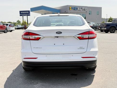 Used 2019 Ford Fusion SE FWD image 7