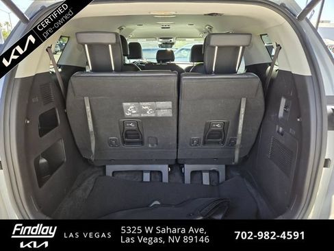 Used 2023 Kia Carnival EX FWD image 17