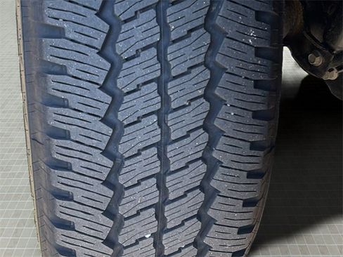 Used 2025 Ford F250 XLT w/ Black Appearance Package image 11