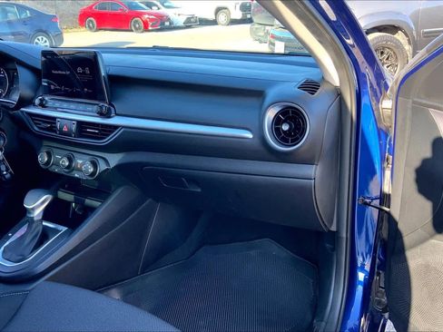 Used 2024 Kia Forte LXS image 17