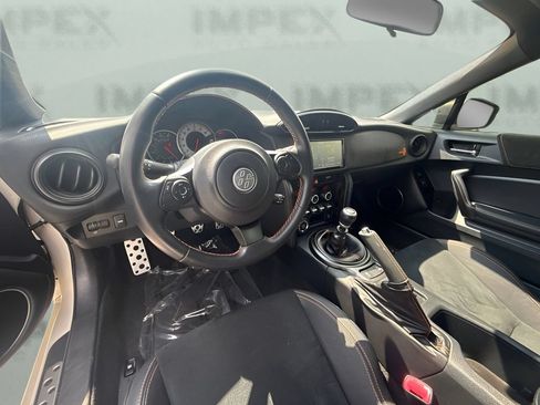 Used 2017 Toyota 86 860 Special Edition RWD image 11