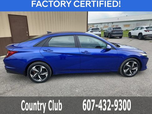 Certified 2023 Hyundai Elantra SEL w/ Convenience Package FWD image 9