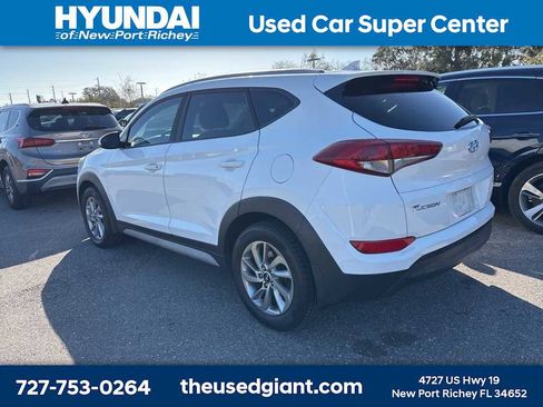 Used 2018 Hyundai Tucson SEL image 2