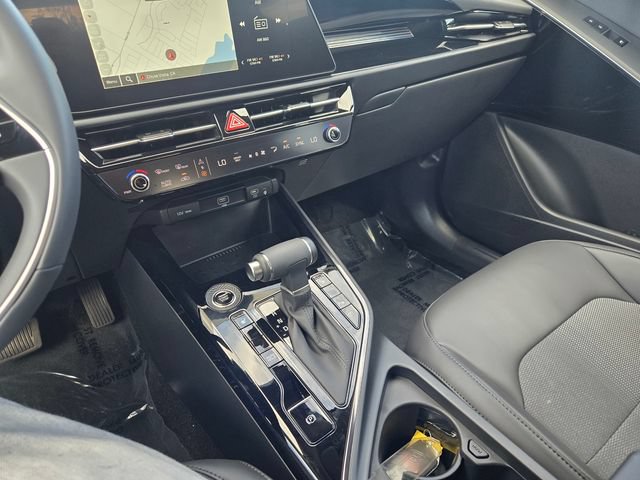 New 2026 Kia Niro EX FWD image 15