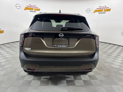 New 2026 Nissan Kicks SV w/ Illumination Package image 4
