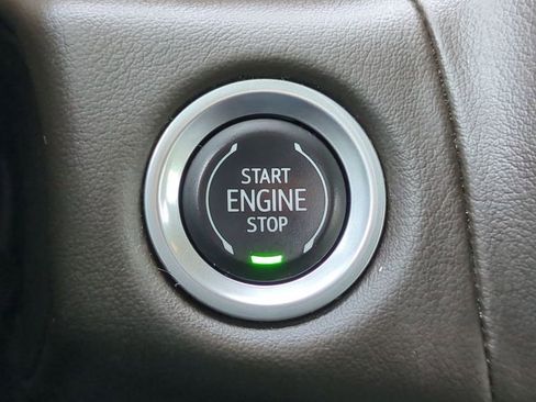 Used 2022 GMC Yukon SLT image 31