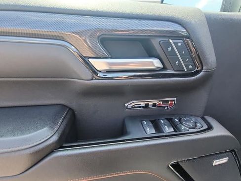 Used 2023 GMC Sierra 1500 AT4 w/ AT4 Premium Package AWD/4WD image 22