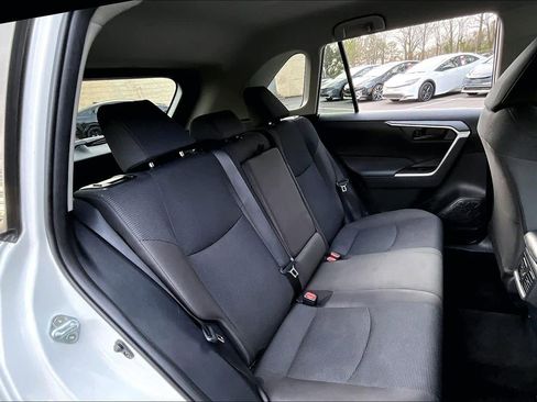 Certified 2025 Toyota RAV4 LE image 19
