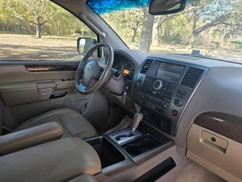 Used 2012 Nissan Armada Platinum image 31