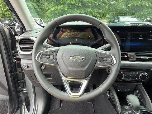 New 2026 Chevrolet TrailBlazer LT w/ Midnight Edition FWD image 21