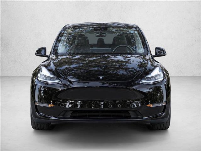 Used 2025 Tesla Model Y Long Range AWD/4WD image 2