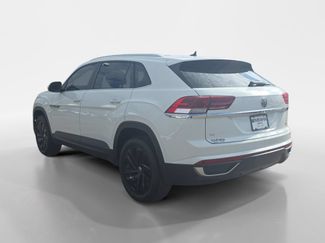 Used 2023 Volkswagen Atlas Cross Sport SE AWD/4WD video 3